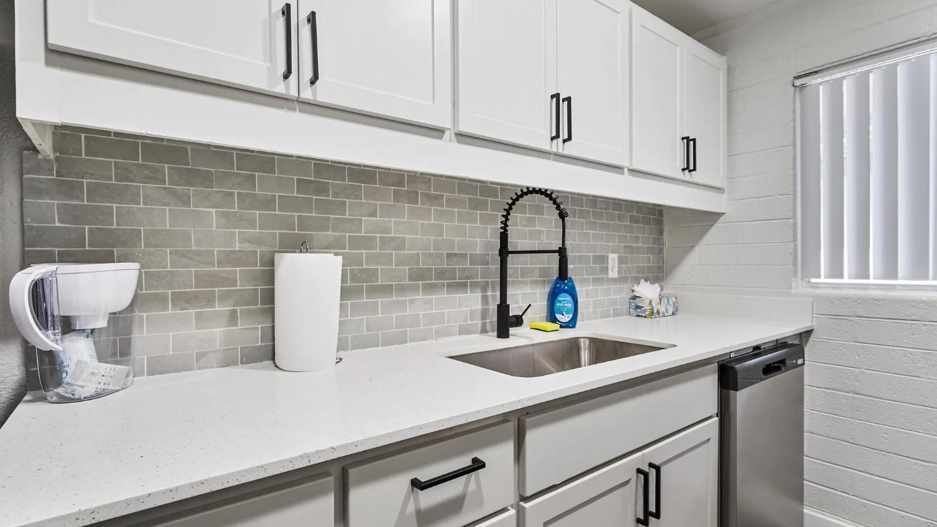 Chic & Modern 2B2B Suite In Scottsdale Apartament